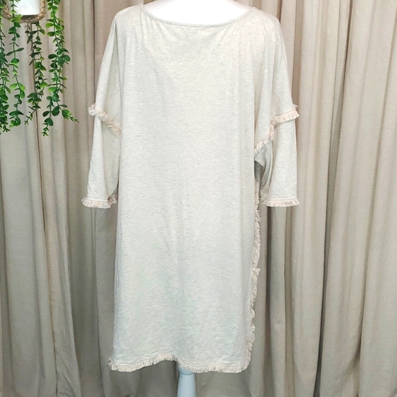 NWT Size 1X Umgee Heathered Ivory Fringe Top - Picture 4 of 7